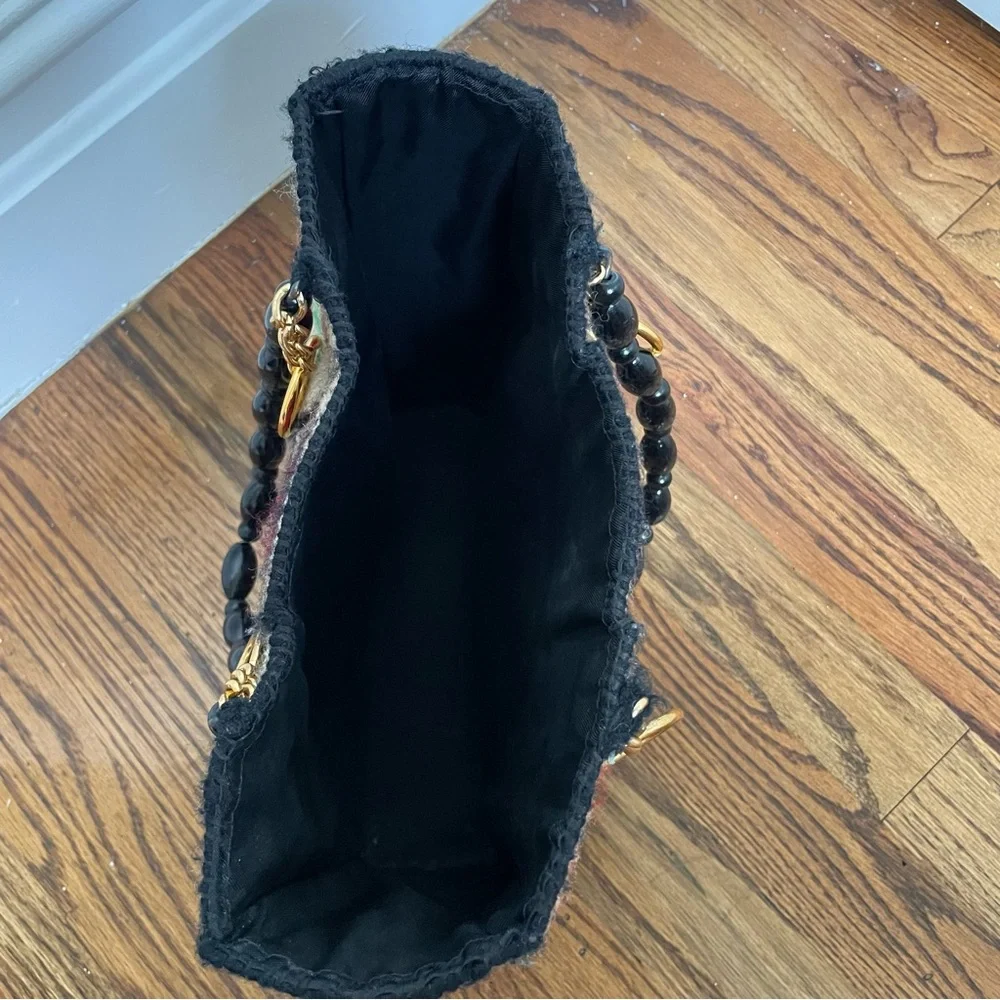 ❌ SOLD ❌ Vintage 70s Cross Stitch Ladybug, Bee, & Flower Bag - Picture 4 of 5